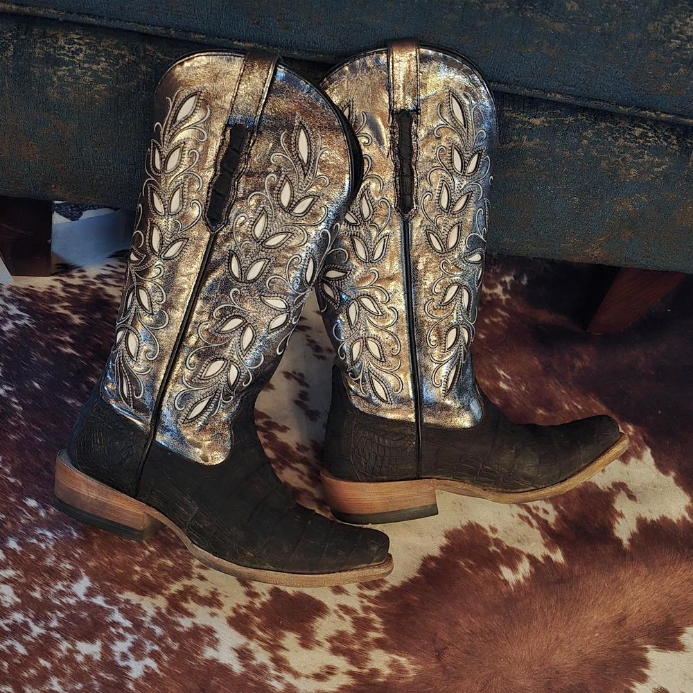 ARIAT Futurity Silk Western Boot